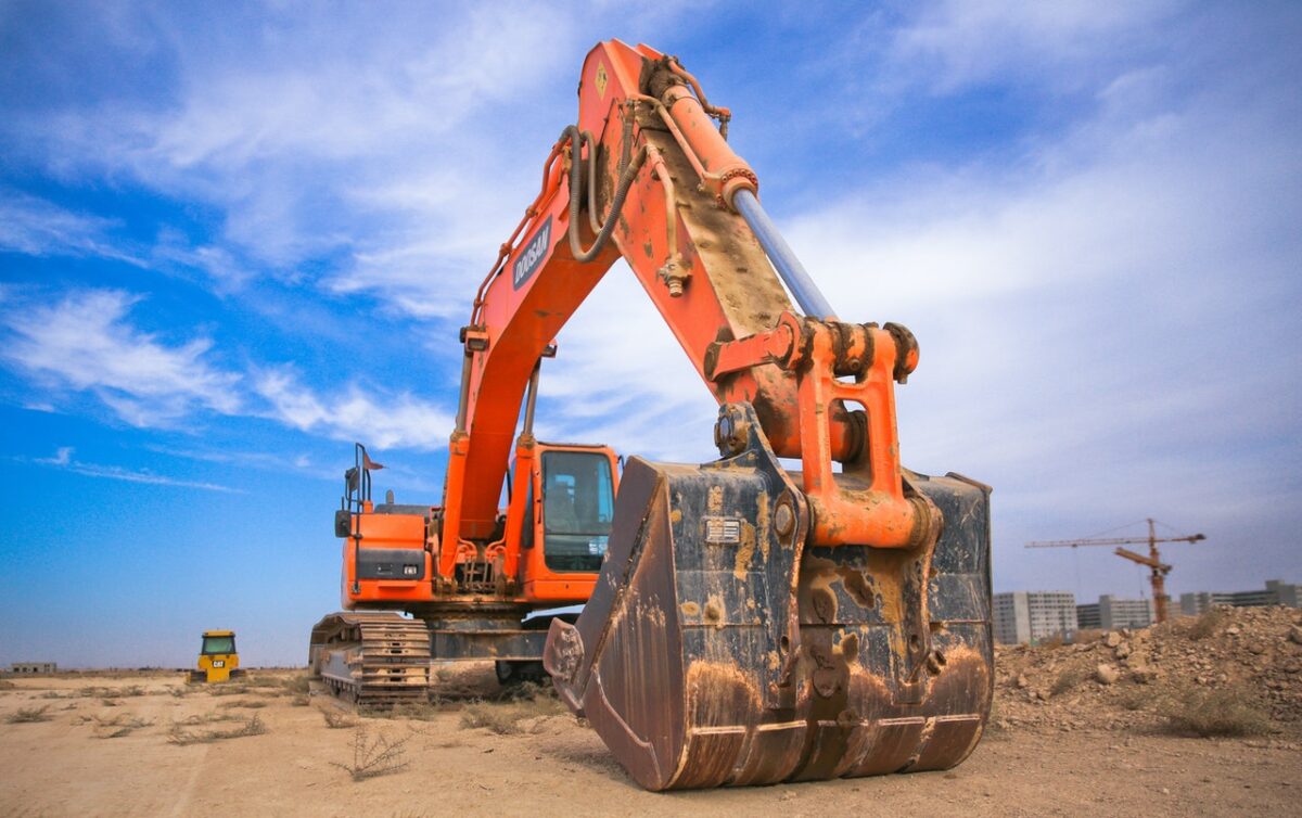 Calculating The Cost For Heavy Equipment Platform Funding